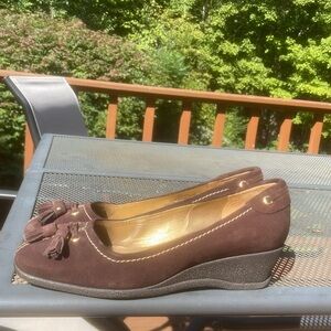 Medium brown suede tasseled wedges
